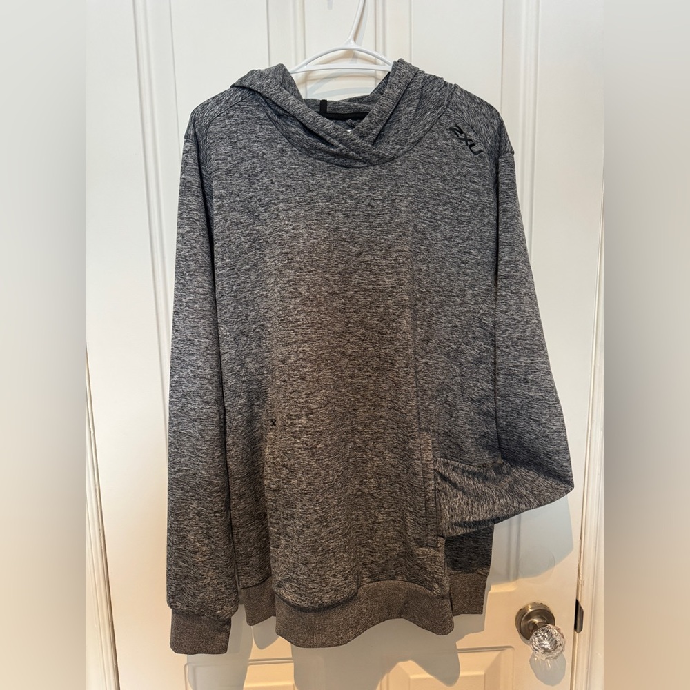 2XU Hooded Sweatshirt